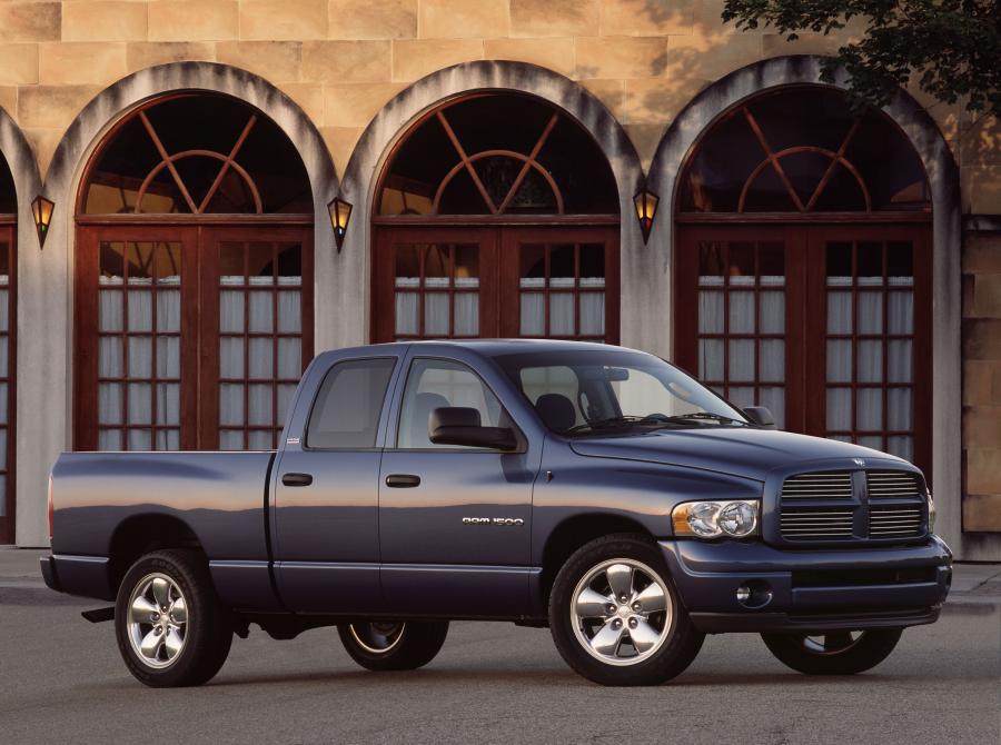  Dodge Ram 1500 Sport Quad Cab 2002 года  (фото 3 из 4)